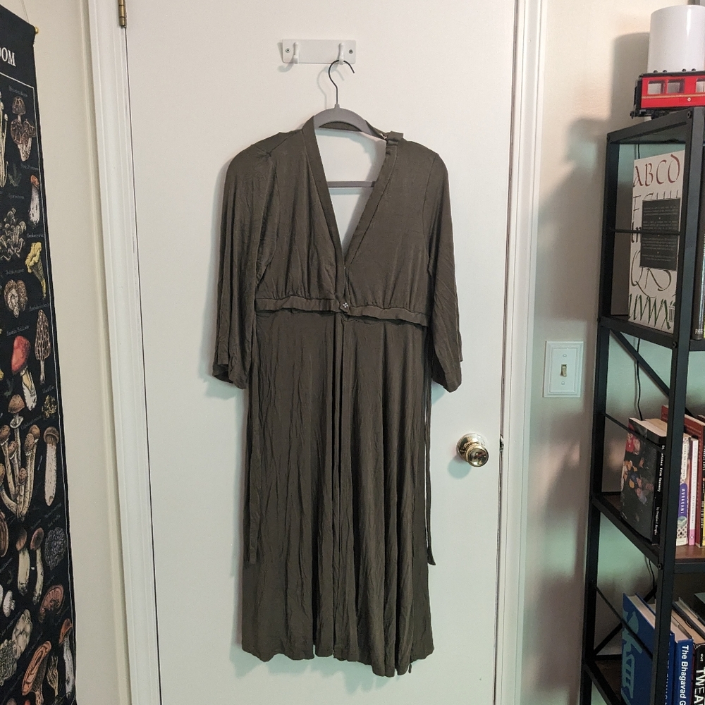 Lila Labor & Postpartum Gown in Sage, Size S, not used in delivery